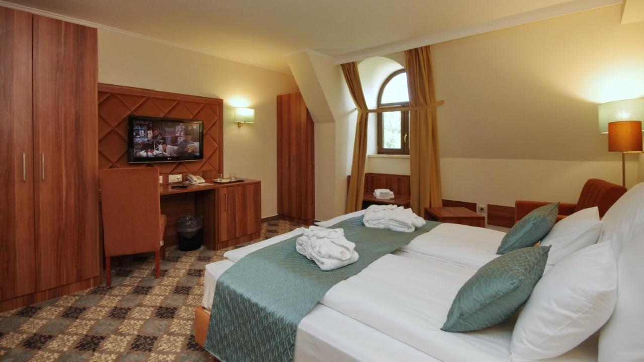 Wellness Hotel 귤러 외부 사진