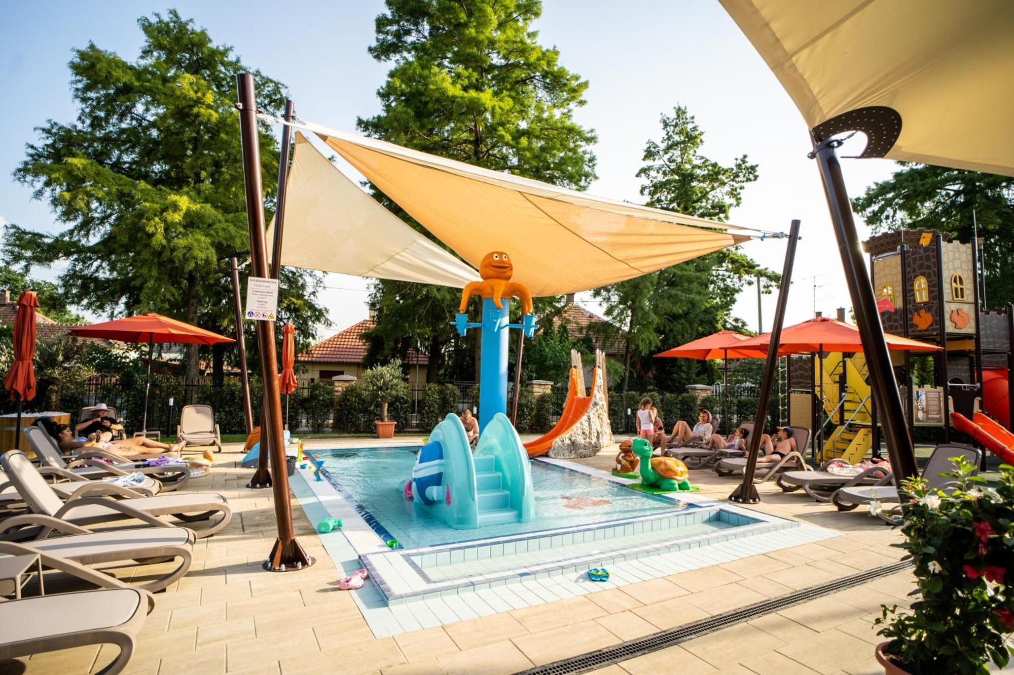 Wellness Hotel 귤러 외부 사진