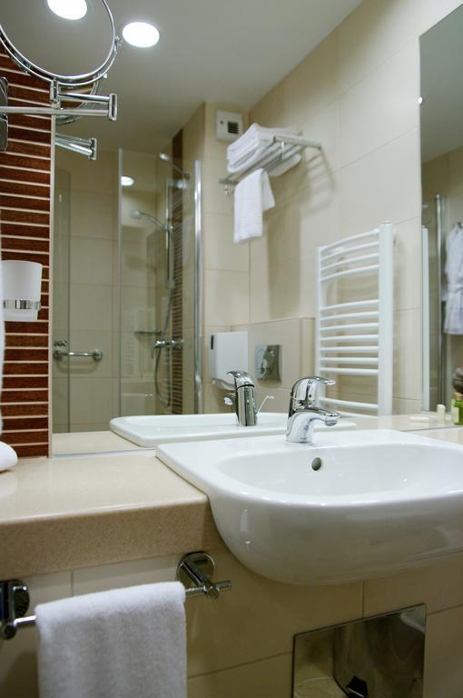 Wellness Hotel 귤러 객실 사진