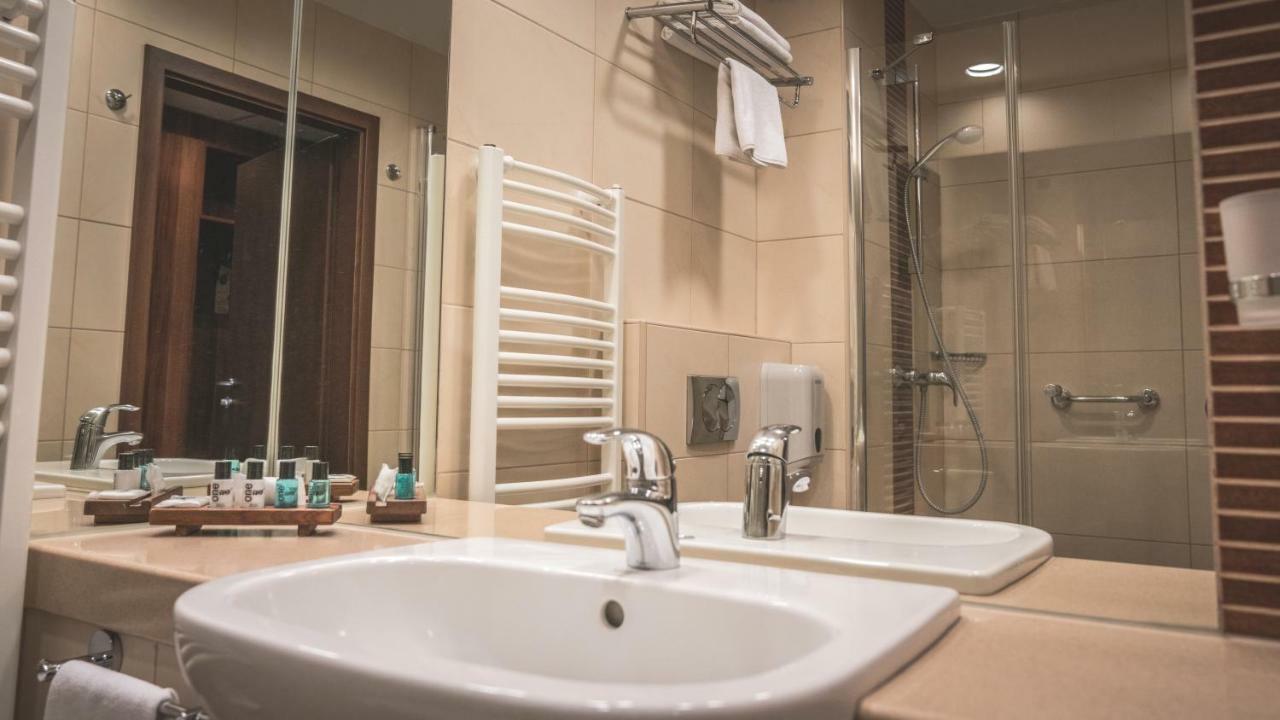Wellness Hotel 귤러 외부 사진