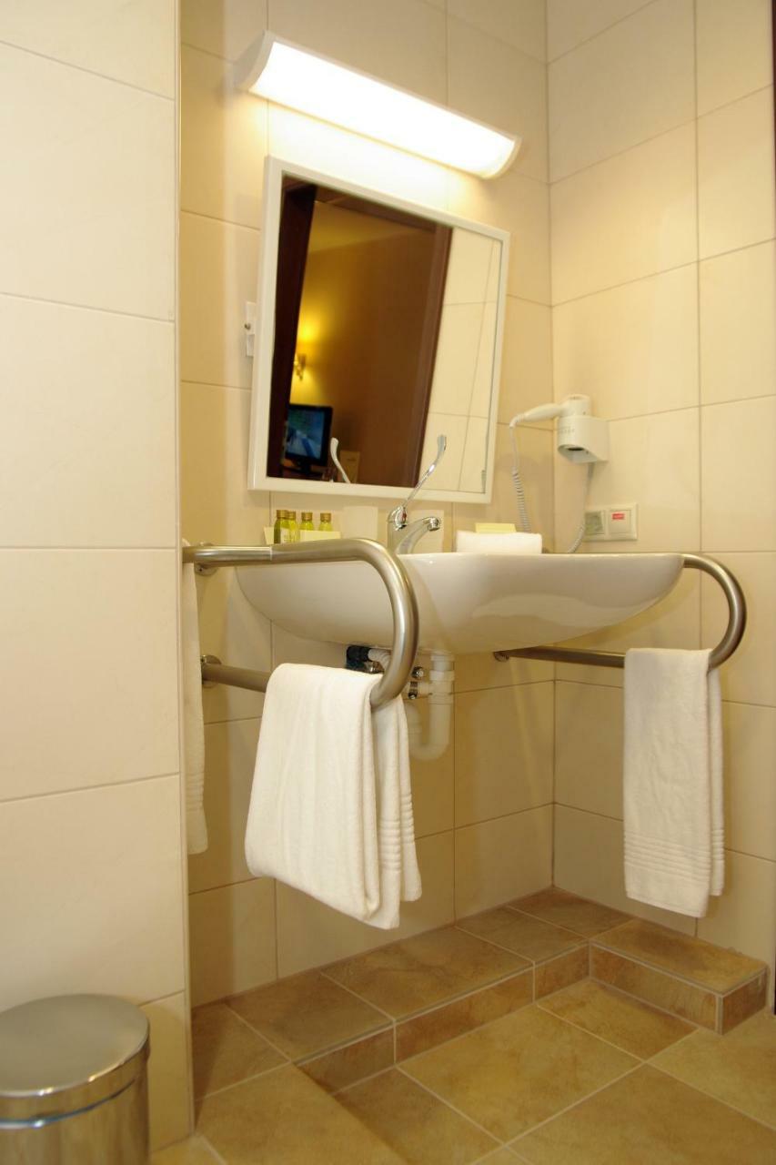 Wellness Hotel 귤러 외부 사진